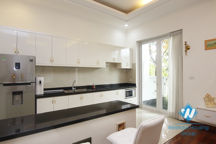 Hanoi furnished 4 bedrooms villa for let in Vinhomes Riverside with river view